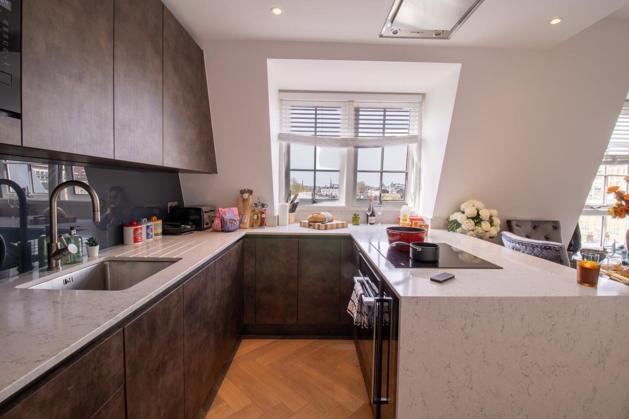 Luxurious 1-Bedroom Penthouse In Marble Arch 71 London Exterior foto