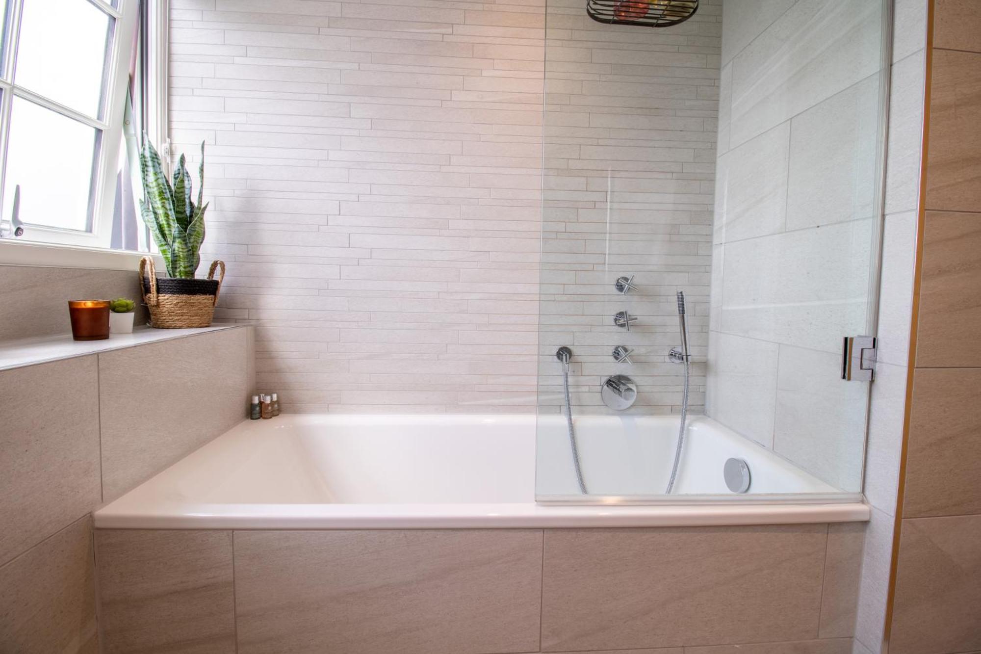 Luxurious 1-Bedroom Penthouse In Marble Arch 71 London Exterior foto