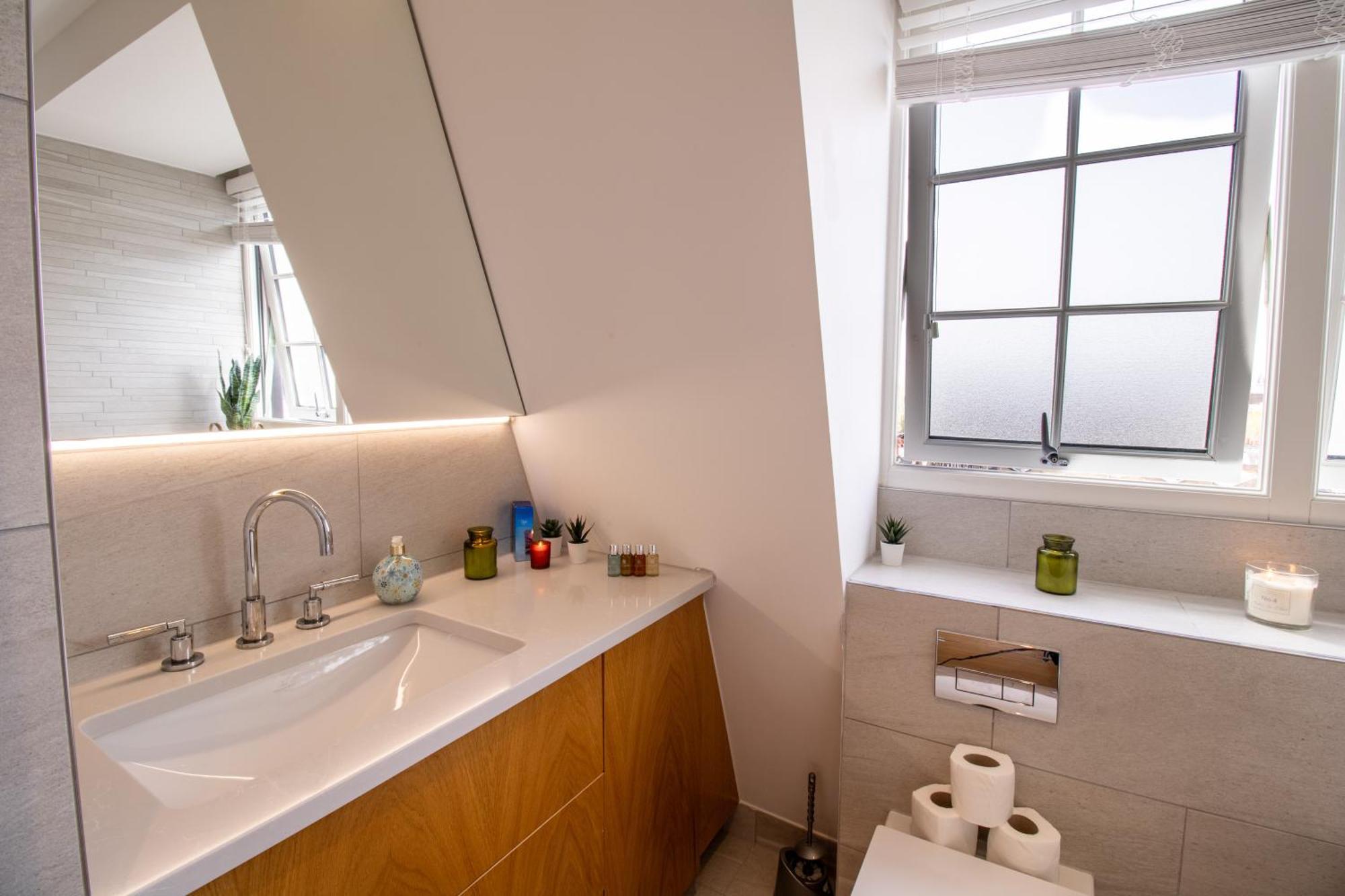 Luxurious 1-Bedroom Penthouse In Marble Arch 71 London Exterior foto